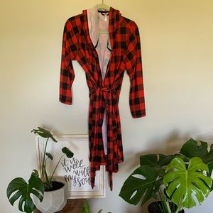 Buffalo plaid women’s robe size XL/XXL